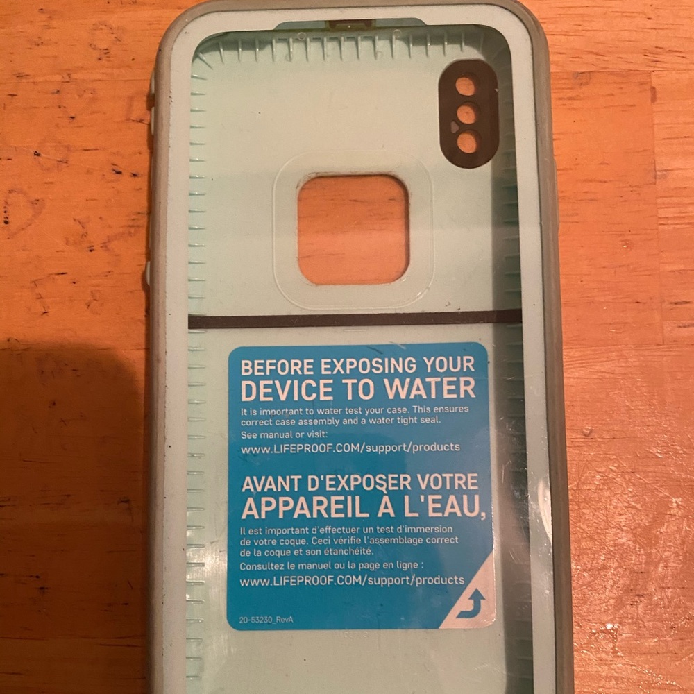 Life proof case iPhone XS MAX teal in color